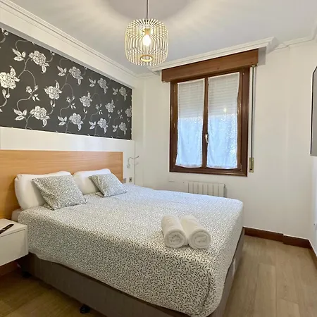 Santuchu Elegante Con Wifi Апартаменти Більбао