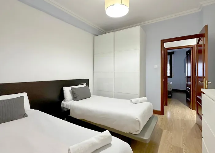 Santutxu Apartamento Elegante Con Wifi Y Parking アパート